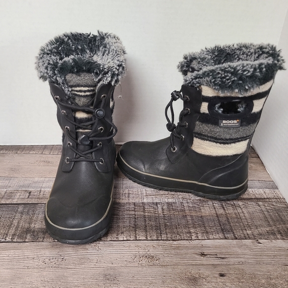 bogs arcata lace stripe